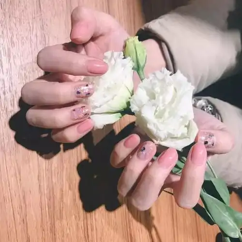 美娜美甲柔嫩系美甲,每一款都能满足你的少女心
