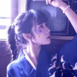 好看头像紫色系亚洲人