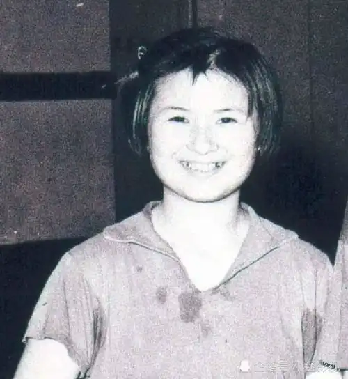 梁丽珍60年代世界冠军,受老师提点改打乒乓球,晚年住养老院
