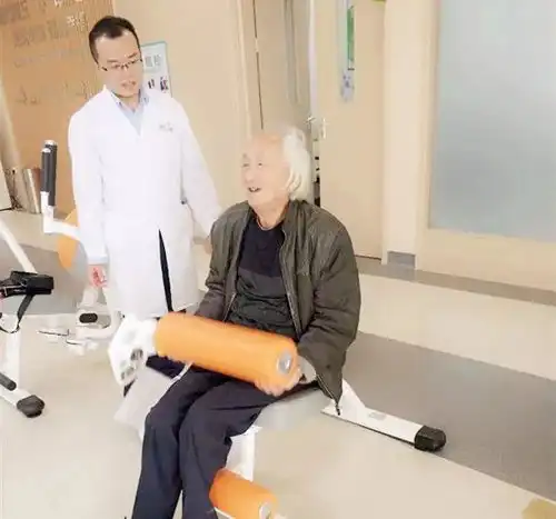 空巢老人60年未体检,引人深思
