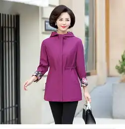 洋气上衣服40岁50中老年人春秋风衣短款妈妈春装外套新款中年女装雅漾

