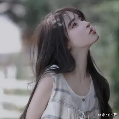 42岁还能保持冻龄,这几个秘诀让你不显老,年轻更气质

