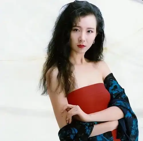 50岁用的女生头像萧蔷