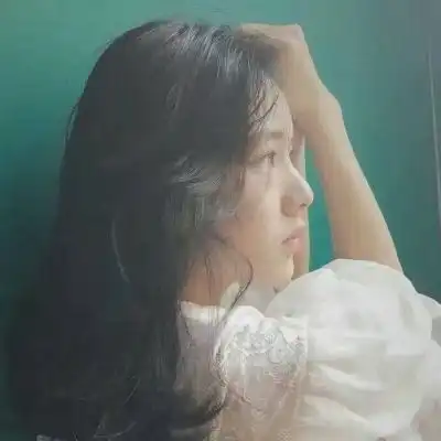 情侣头像爹系宠溺女生